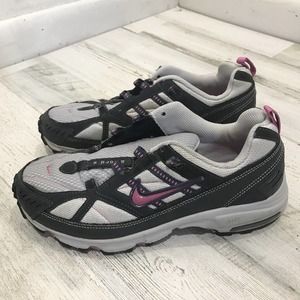 Nike Alvord 5 Hiking Trail Running Sneakers